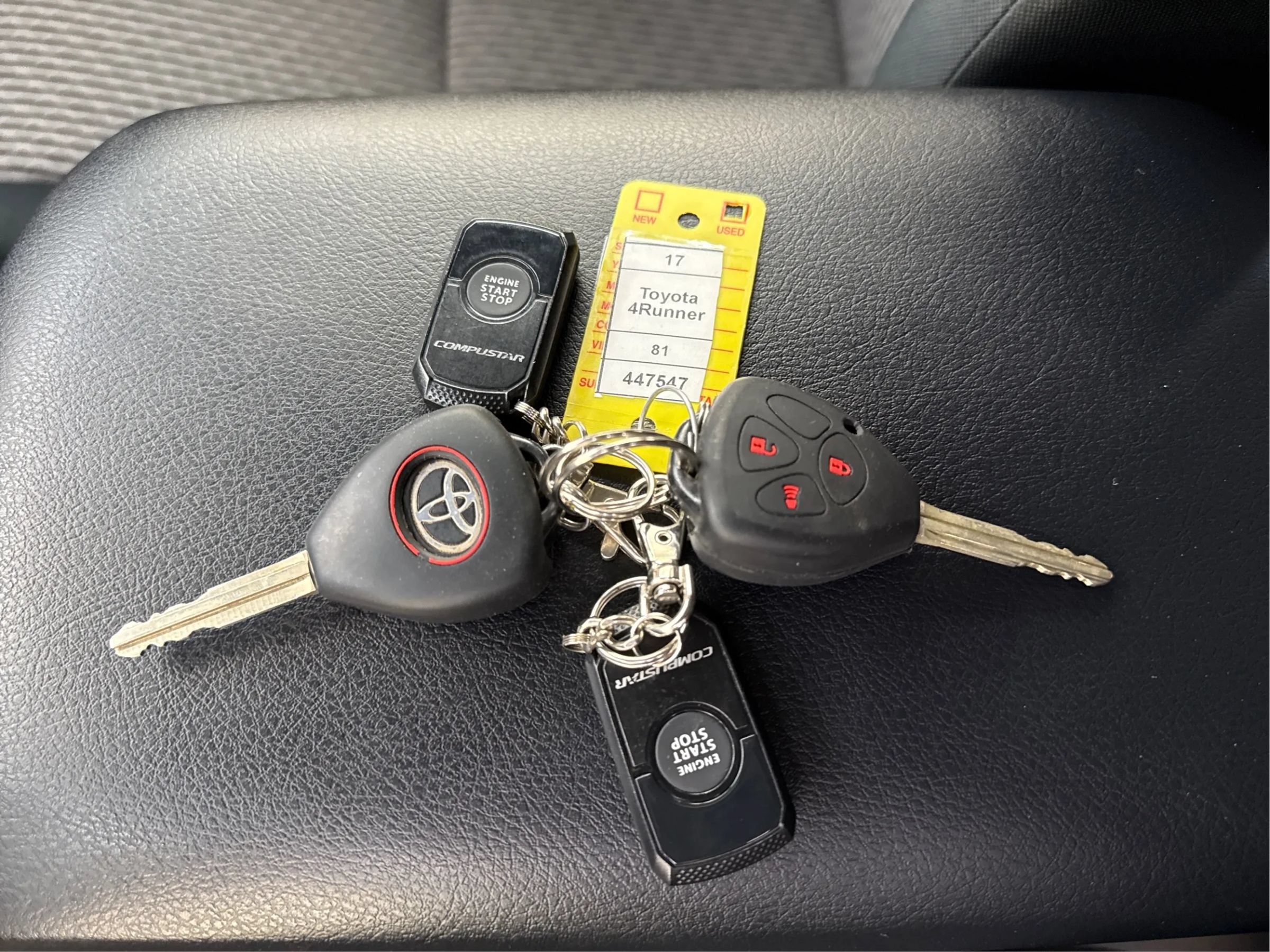 Used 2017 Toyota 4Runner SR5 AWD/4WD image 37