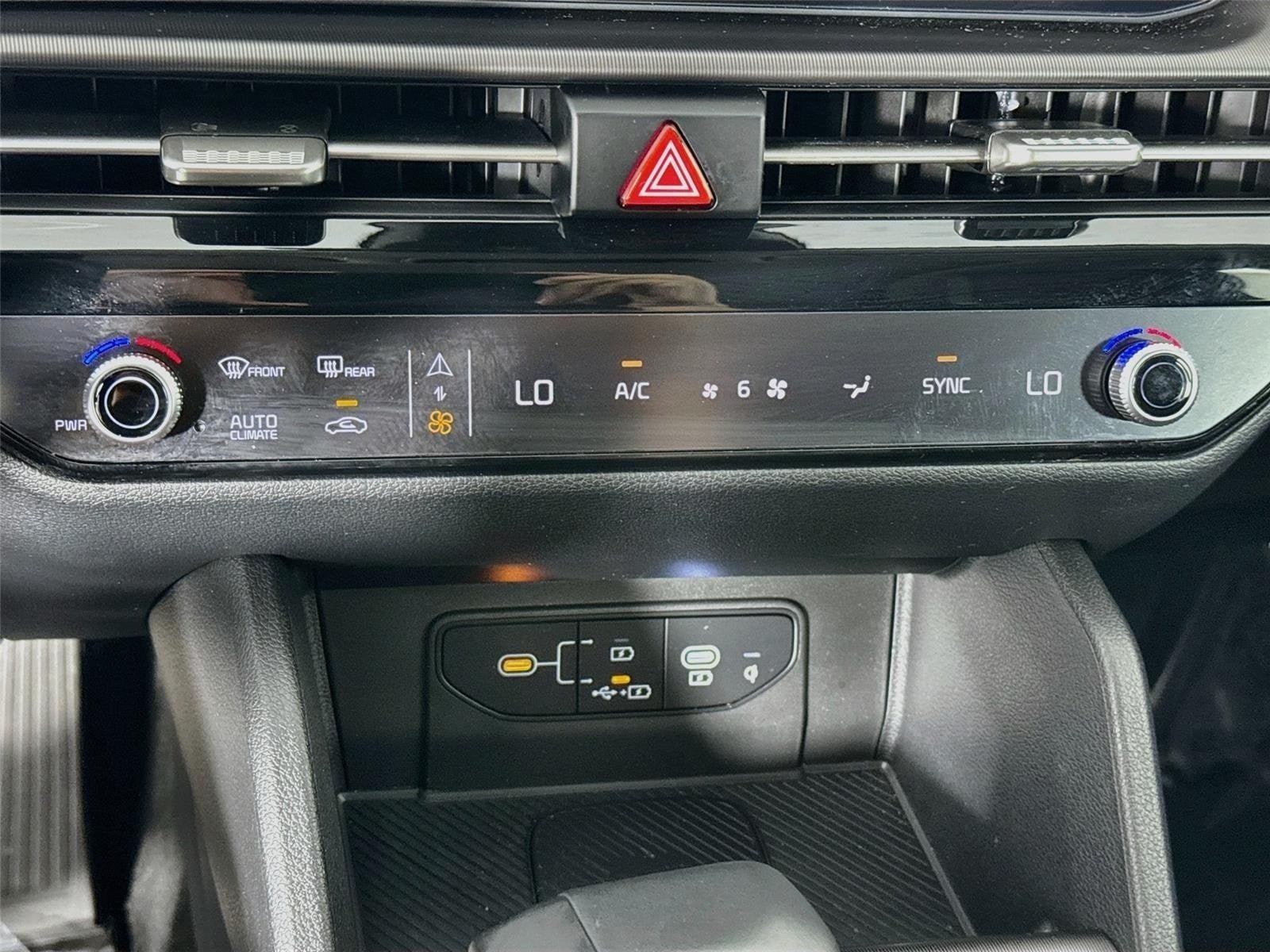 Certified 2026 Kia Sportage SX FWD image 18