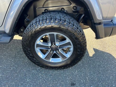 Used 2018 Jeep Wrangler Unlimited Sahara w/ Dual Top Group image 22