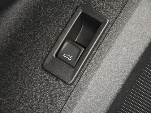 Used 2025 Audi Q5 Premium Plus w/ Premium Plus image 34