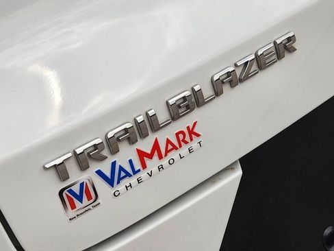 Certified 2023 Chevrolet TrailBlazer ACTIV w/ Sun and Liftgate Package image 13