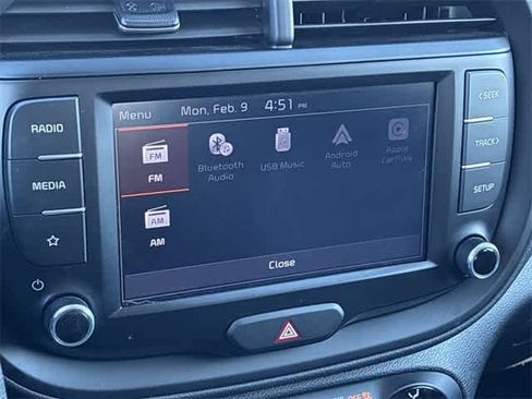 Used 2022 Kia Soul LX image 28