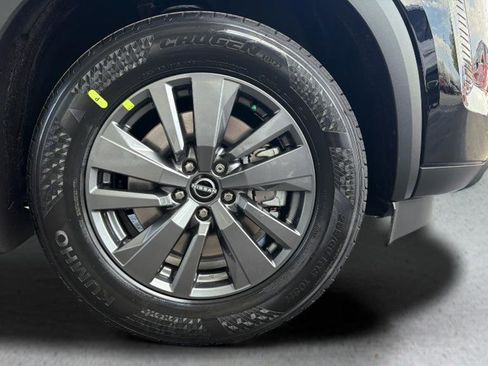 New 2026 Nissan Pathfinder SV AWD/4WD image 12