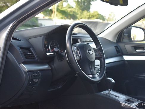 Used 2013 Subaru Outback 2.5i Premium AWD/4WD image 18
