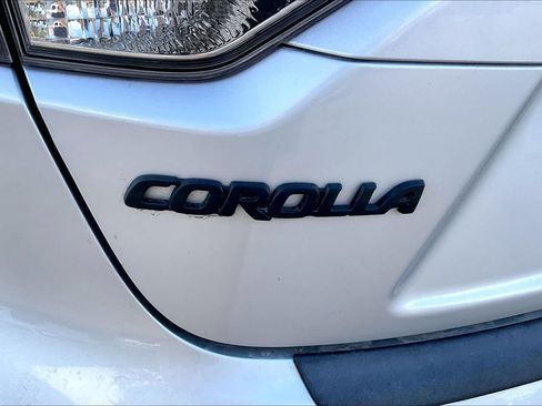 Used 2025 Toyota Corolla SE FWD image 29