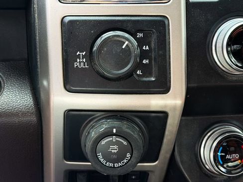 Used 2019 Ford F150 King Ranch w/ Equipment Group 601A Luxury AWD/4WD image 12