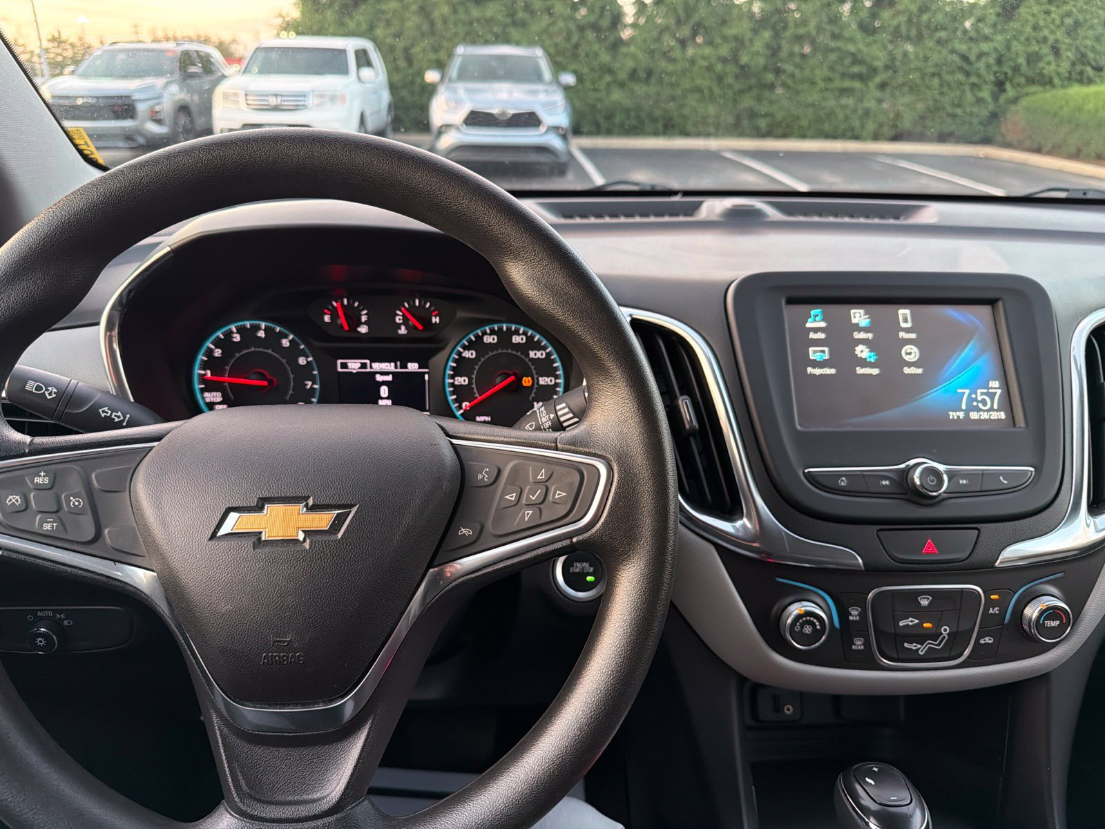 Used 2018 Chevrolet Equinox LS FWD image 26