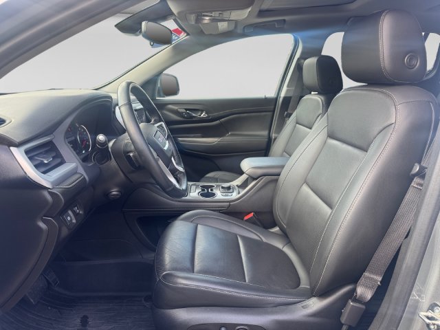 Used 2023 GMC Acadia SLT w/ Preferred Package AWD/4WD image 11