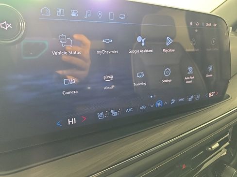 New 2025 Chevrolet Suburban Premier w/ Sun And Tow Package image 18