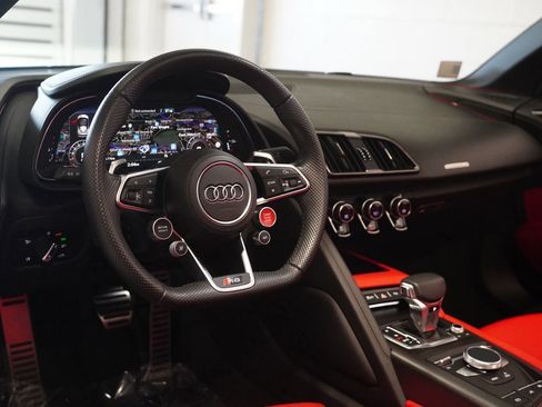 Used 2023 Audi R8 V10 performance image 18