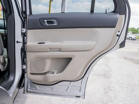 Used 2014 Ford Explorer FWD image 14