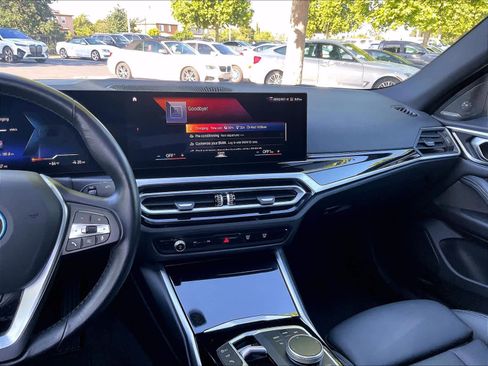 Certified 2023 BMW i4 eDrive35 RWD image 8