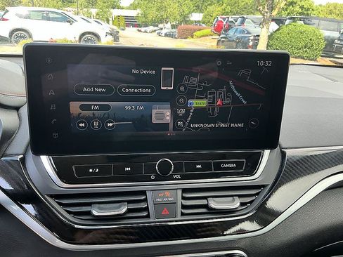 Certified 2024 Nissan Altima 2.5 SR w/ SR Premium Package AWD/4WD image 17
