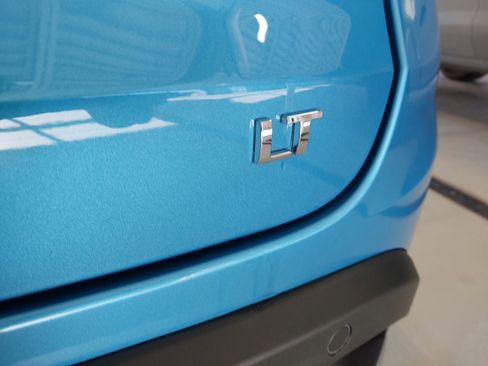 Used 2025 Chevrolet Trax LT w/ Driver Confidence Package image 33