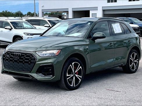 Certified 2025 Audi Q5 2.0T Premium Plus w/ Premium Plus Package AWD/4WD image 9
