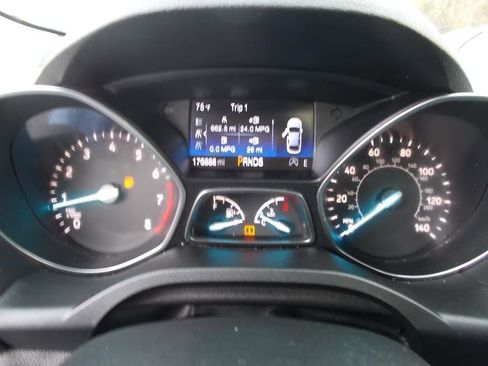 Used 2018 Ford Escape SEL image 34