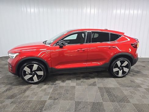 Used 2023 Volvo C40 P8 Recharge Ultimate w/ Protection Package Premier image 5