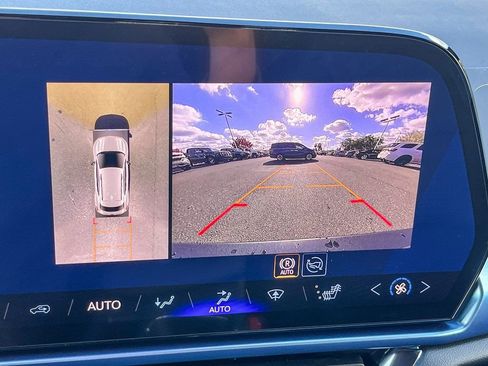 New 2026 Chevrolet Equinox EV LT image 22