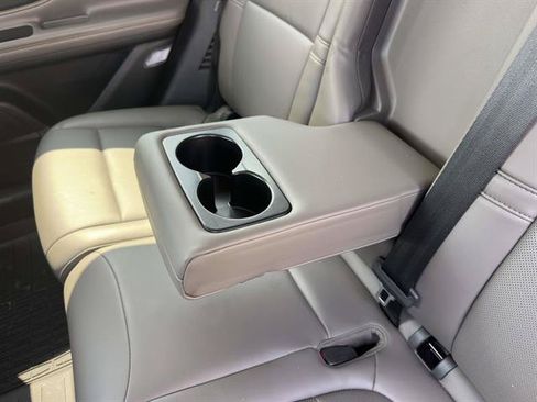 Used 2023 Lincoln Corsair AWD w/ Equipment Group 101A image 31