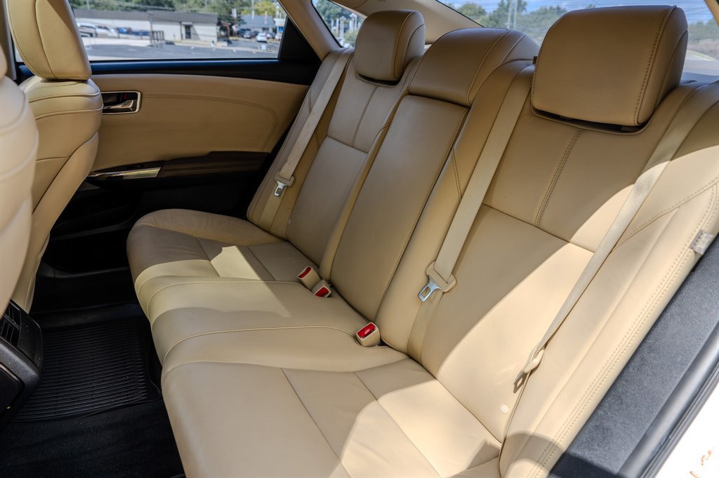 Used 2018 Toyota Avalon Touring w/ Carpet Mat Package FWD image 29
