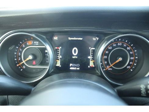 Used 2021 Jeep Wrangler Unlimited Sport image 23