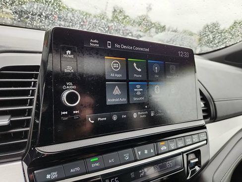 Used 2025 Honda Odyssey Sport-L image 18