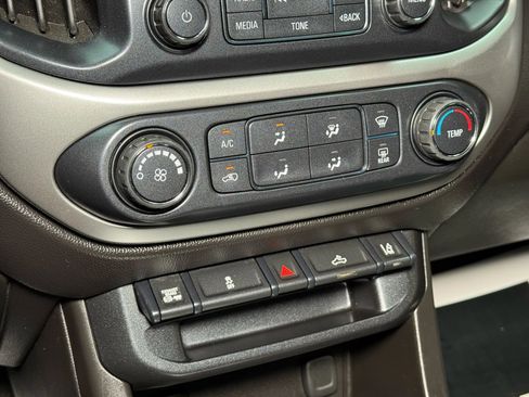 Used 2016 Chevrolet Colorado LT w/ LT Convenience Package image 42