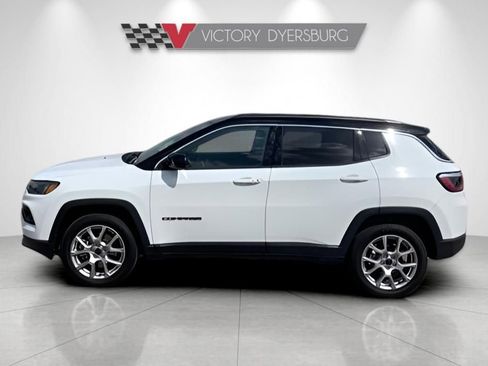 Used 2025 Jeep Compass Limited AWD/4WD image 5