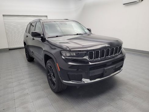 Used 2022 Jeep Grand Cherokee L Laredo w/ Luxury Tech Group I AWD/4WD image 13