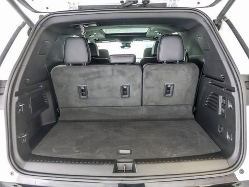 Certified 2024 Chevrolet Traverse RS image 33