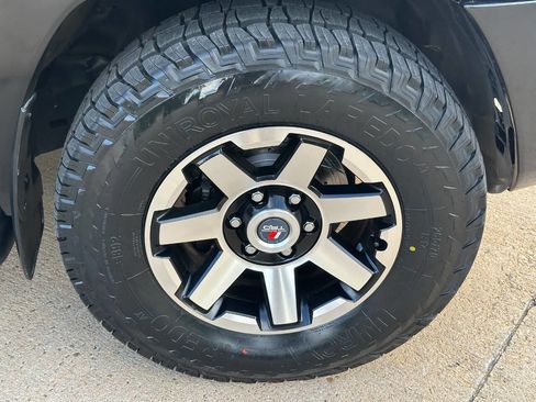 Used 2003 Toyota 4Runner SR5 image 30