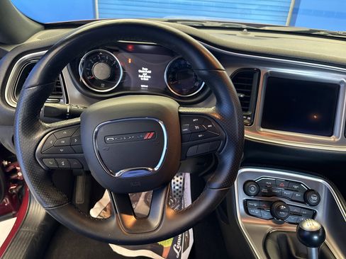 Used 2019 Dodge Challenger R/T Scat Pack w/ Driver Convenience Group RWD image 14