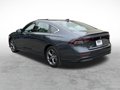 Used 2023 Honda Accord EX image 4