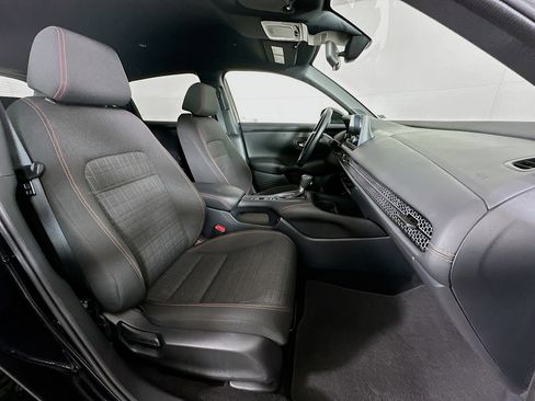 Used 2025 Honda HR-V Sport image 29
