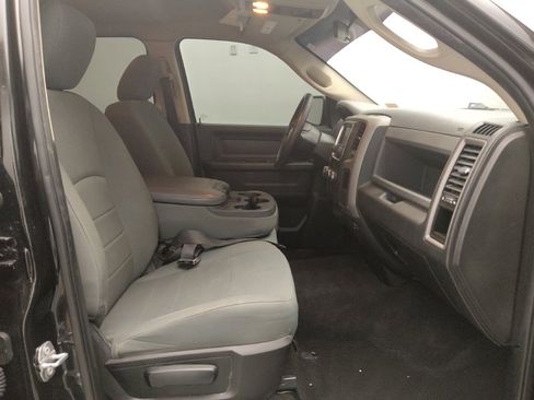 Used 2017 RAM 1500 Express w/ Black Ram 1500 Express Group image 21