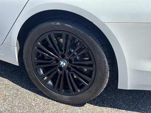 Used 2019 BMW 530i w/ Convenience Package image 5