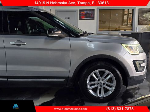 Used 2016 Ford Explorer XLT w/ Equipment Group 202A FWD image 7