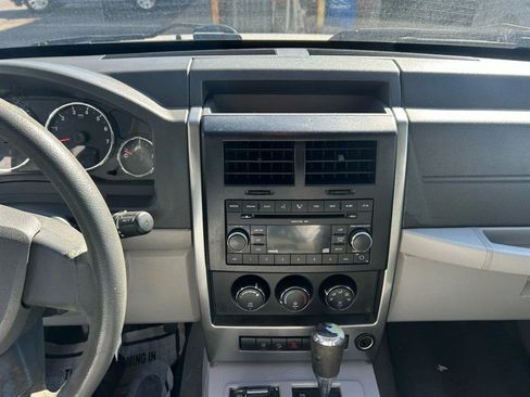 Used 2008 Jeep Liberty Sport AWD/4WD image 12