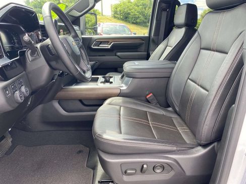 Used 2024 Chevrolet Silverado 2500 High Country AWD/4WD image 14