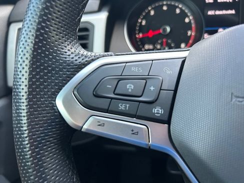 Certified 2021 Volkswagen Atlas Cross Sport SE AWD/4WD image 21