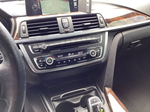 Used 2016 BMW 328i Gran Turismo xDrive AWD/4WD image 17
