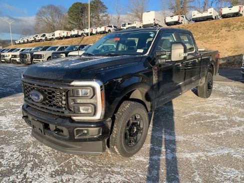 New 2026 Ford F250 XL w/ STX Appearance Package AWD/4WD image 4
