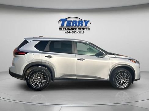 Used 2024 Nissan Rogue S AWD/4WD image 1