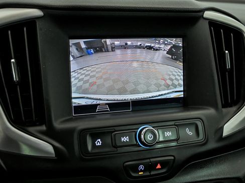 Used 2023 GMC Terrain SLE w/ Driver Convenience Package image 20