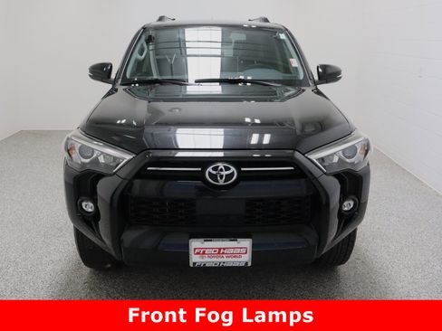 Used 2024 Toyota 4Runner SR5 Premium image 3