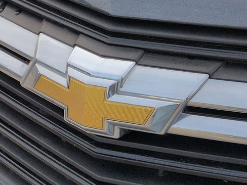 Used 2023 Chevrolet Equinox LT image 30