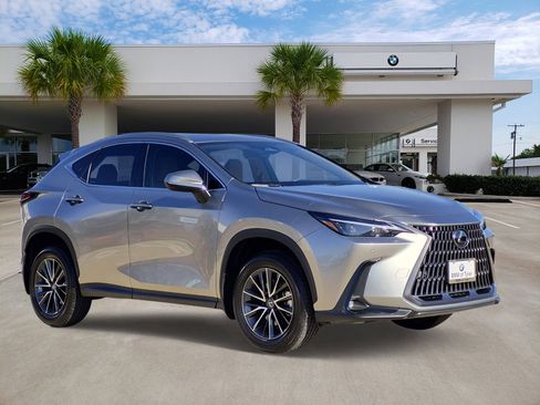 Used 2024 Lexus NX 250 250 Premium image 3