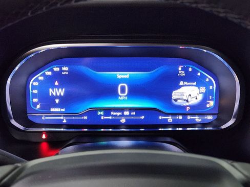 Used 2024 Chevrolet Tahoe LT w/ LT Signature Plus Package image 35