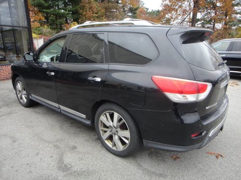 Used 2013 Nissan Pathfinder Platinum image 4