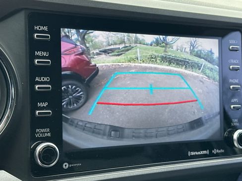 Used 2022 Toyota Tacoma TRD Off-Road w/ Technology Package image 19